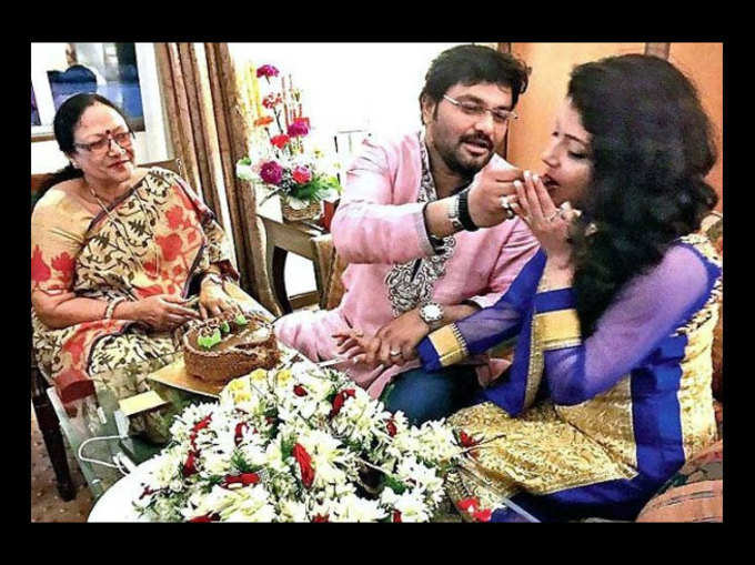 बाबुल सुप्रियो ने की सगाई, अगस्त में शादी