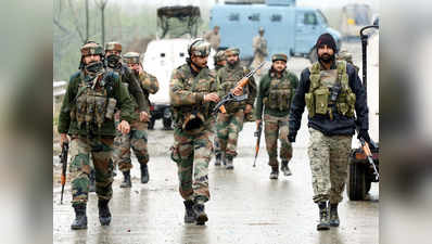 कश्मीर में घुसपैठ का प्रयास विफल, चार सैनिक घायल, मुठभेड़ जारी