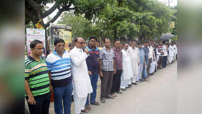 बांग्लादेश में हिंदू पुजारी को जान से मारने की धमकी