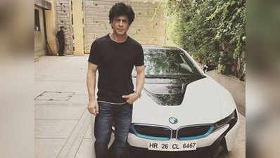शाहरुख खान ने खरीदी नई BMW कार, मुंबई की गलियों में घूमे