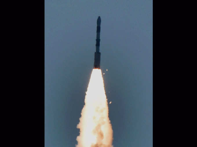 ISRO ने तोड़ा अपना रेकॉर्ड, एकसाथ छोड़े 20 उपग्रह