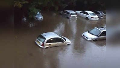 Southeast England hit by flash floods 