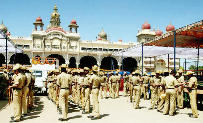 Mysuru Palace Police protection.png