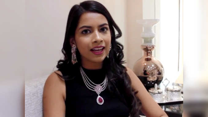 Priyanshi in love with Nazraana Jewellery