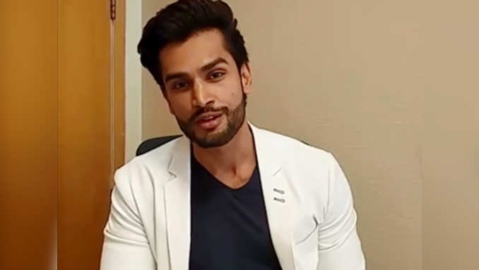 Live Chat with Mr World India Rohit Khandelwal