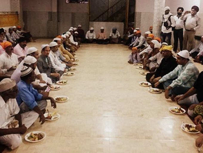 रमजान में एकता की मिसाल कायम कर रहा सिख समुदाय