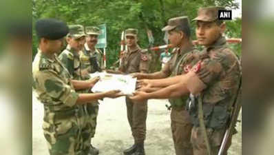 Indo-Bangladesh soldiers exchange sweets on Eid at West Bengal’s Phulbari border 