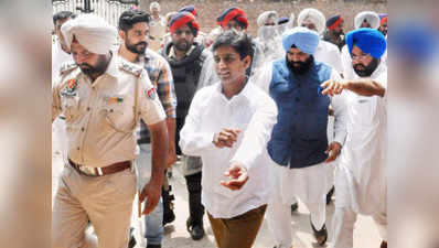 AAP MLA Naresh Yadav questioned by police 