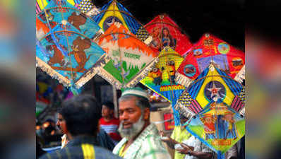 Kite lovers throng Delhi’s Lal Kuan market ahead of Independence Day 