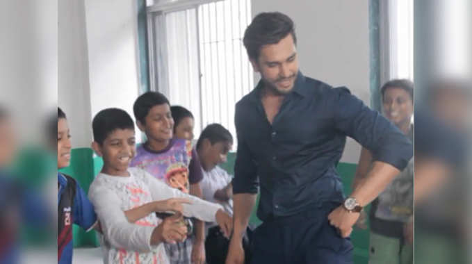 Mr World 2016 Rohit Khandelwal visits Muktangan Part 2