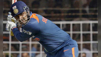 क्रिकेट के शाहरुख हैं सहवाग: रमीज