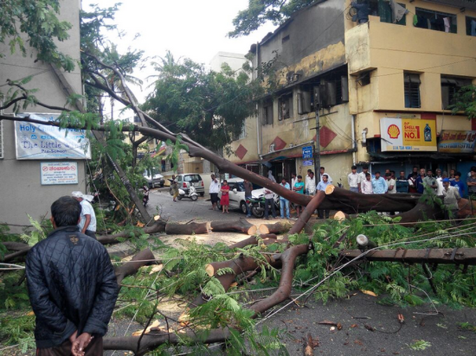 ಮಳೆಗೆ ಬೆಂಗಳೂರು ತತ್ತರ