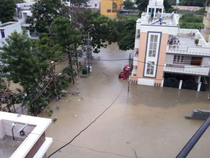 ಮಳೆಗೆ ಬೆಂಗಳೂರು ತತ್ತರ