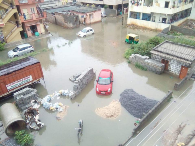 ಮಳೆಗೆ ಬೆಂಗಳೂರು ತತ್ತರ