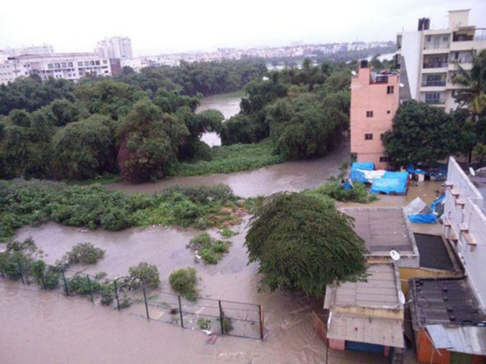 ಮಳೆಗೆ ಬೆಂಗಳೂರು ತತ್ತರ