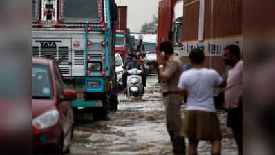 Waterlogged Gurgaon: Cops on 24x7 duties 