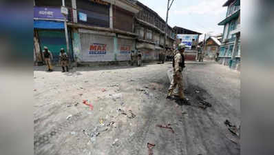 कश्मीर में हालात बने हुए हैं खराब, और इलाकों में लगाया गया कर्फ्यू