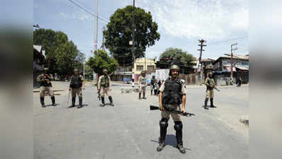 Clashes in Anantnag, Shopian; Curfew in many parts of Valley 