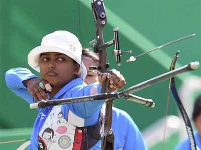 కొద్దిసేపటి కింద కుదిరిన గురి అప్పుడే తప్పింది