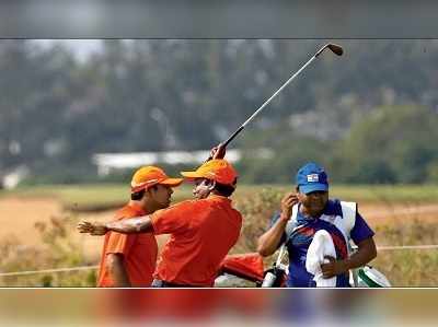 জয় সাইনা, ক্রীড়ামন্ত্রীর অনুগামীদের অসভ্যতায় সতর্কিত ভারত