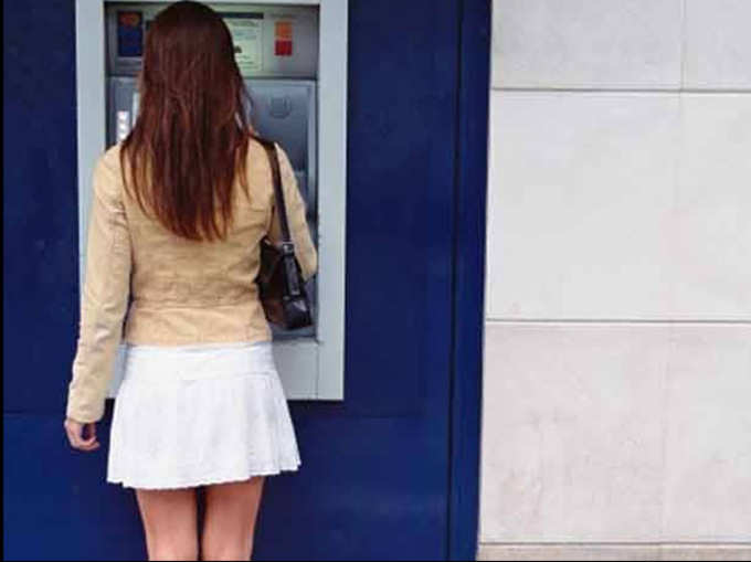 पैसे निकालने के बाद कभी न फेंकें ATM स्लिप