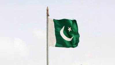 पाकिस्तानी झंडा लहराने वाले शख्स को हिरासत में लिया गया, बाद में छोड़ा गया
