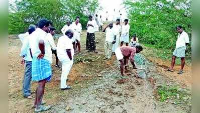 ತುಂಗಭದ್ರಾ ಎಡದಂಡೆ ನಾಲೆಯಲ್ಲಿ ಸೋರಿಕೆ