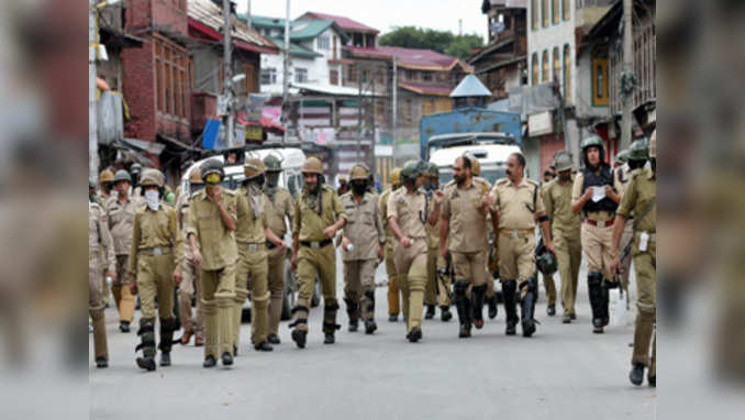 Curfew reimposed in parts of Srinagar 