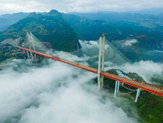 चीन ने बनाया दुनिया का सबसे ऊंचा ब्रिज