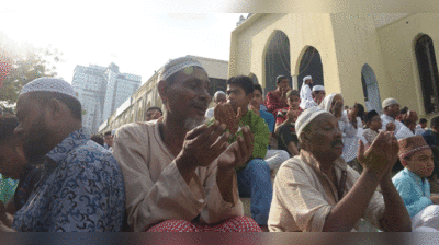 பாக்.,கில் தற்கொலைப்படை தாக்குதல்: 10 பேர் பலி