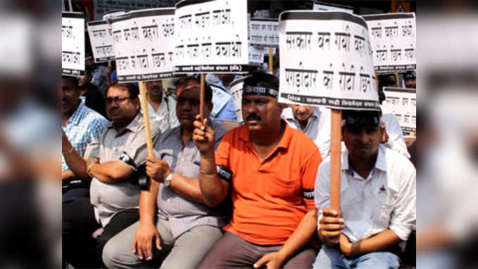 Tenants, shopkeepers protest against Delhi Rent Control Act 