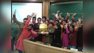 IIT-B students celebrate a successful Pratham lift off 