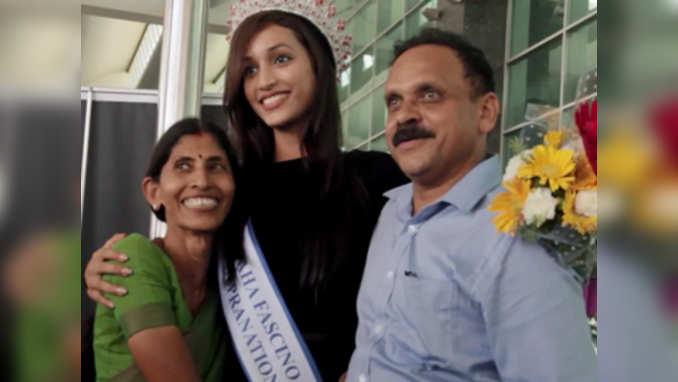 Miss Diva Supranational Srinidhi Shetty homecoming ceremony