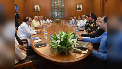 LoC पर बढ़ा तनाव, मोदी ने अचानक बुलाई CCS की मीटिंग 