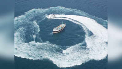 Suspected Pakistani boat apprehended off Gujarat coast 