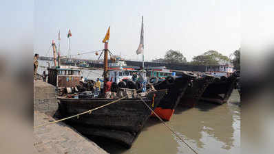 भारत में घुसने की फिराक में दो पाकिस्तानी नाव, समुद्री सीमा पर बढ़ी चौकसी