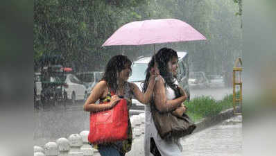 दिल्ली-NCR में झमाझम बारिश से मौसम सुहाना