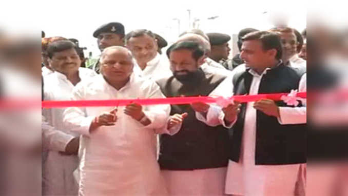 Akhilesh, Mulayam inaugurate museum dedicated to Jayaprakash Narayan 