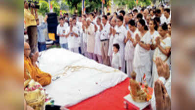 गुजरात के 150 दलितों ने अपनाया बौद्ध धर्म