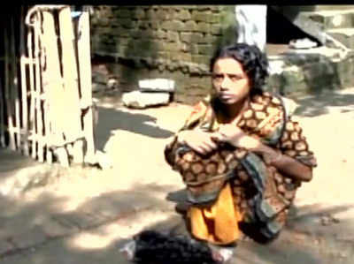 गांव की स्थानीय अदालत ने पति को दिया पत्नी के बाल काटने का हुक्म
