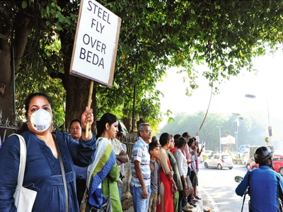 बेंगलुरु में फ्लाइओवर के विरोध में सड़क पर उतरे हजारों लोग