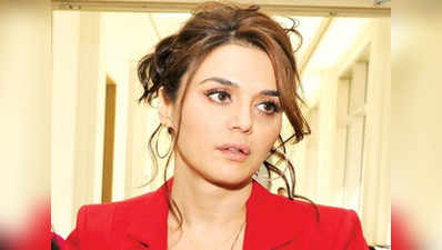 Preity Zinta misses flight, blames airline 