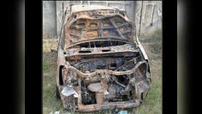 सीएनजी कार में लगी आग, ड्राइवर की मौत