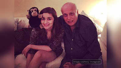 Daddy Mahesh Bhatt comes to rescue Alia! 