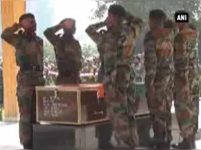 Srinagar: Last respects paid to army braveheart Mandeep Singh 