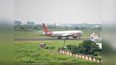 कानपुर एयरपोर्ट विस्तार की स्पीड रिक्शे जैसी