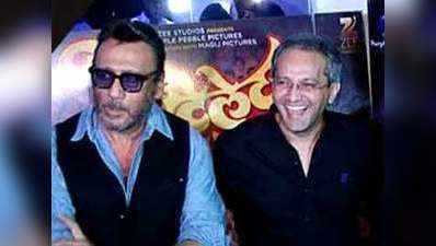 Bollywood celebs attend screening of Priyankas Marathi film 