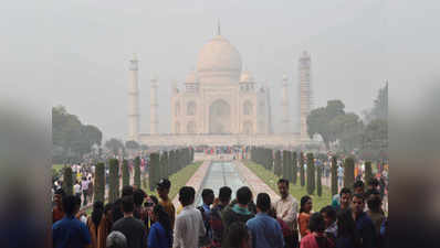 Watch: Smog engulfs Taj Mahal 