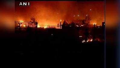 दिल्लीः सदर बाजार के पास झुग्गियों में भीषण आग