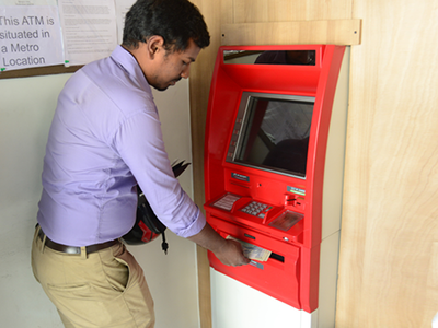 जानिए क्यों 1 महीने तक ATM से मिलेंगे सिर्फ 100 के नोट!